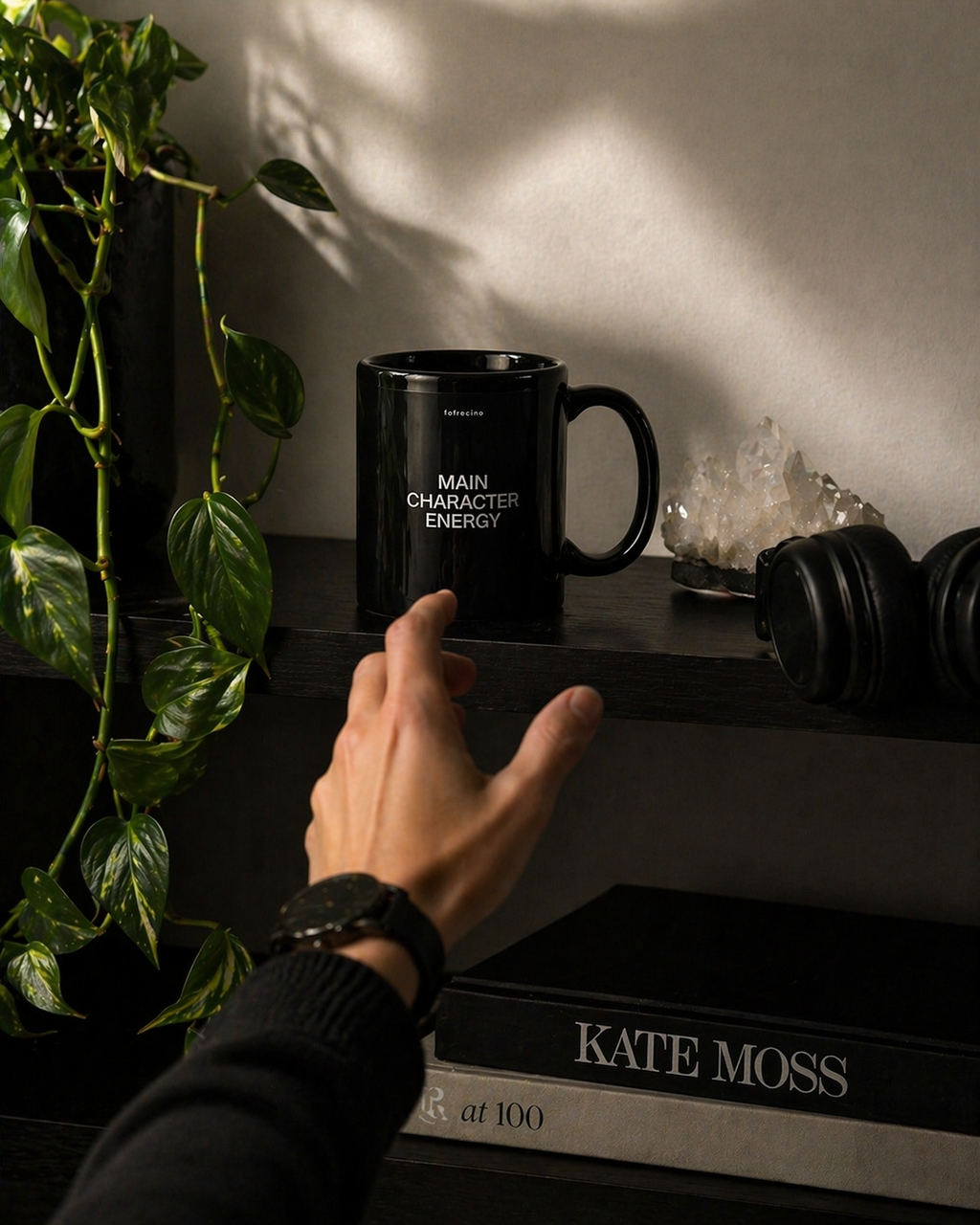 MAIN CHARACTER MUG